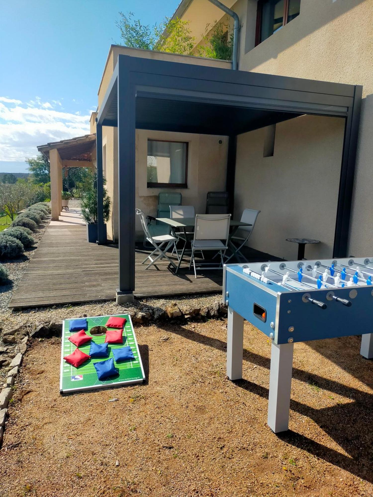 Villa Gite Dans Une Maison En Rez-De-Chaussee Avec Piscine à Joyeuse Extérieur photo